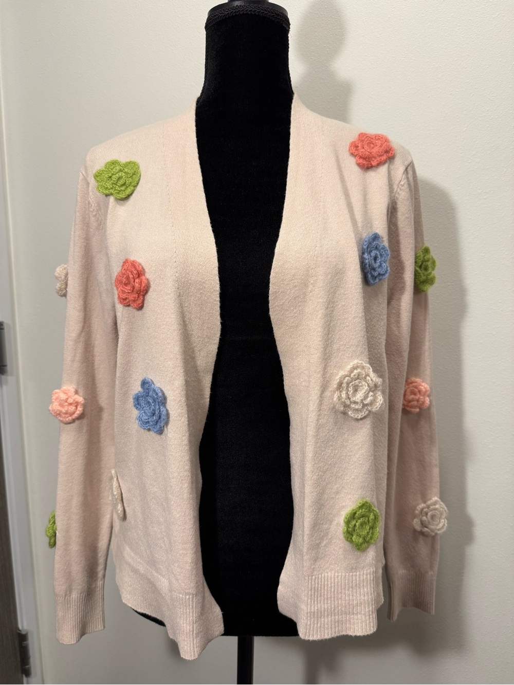 Open-Front Cream Cardigan with Multicolor Floral Appliqués